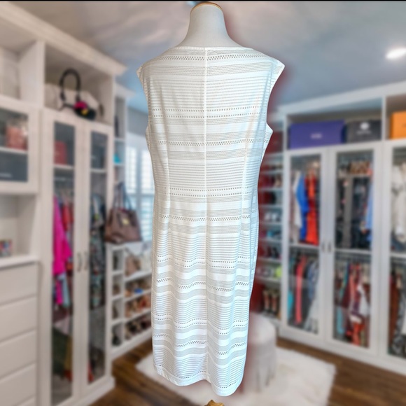 Emma & Michelle White and Beige Dress - Picture 2 of 7